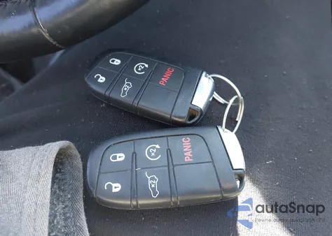 2015 Jeep Grand Cherokee Limited из США, поврежденный, VIN 1C4RJFBG1FC737040